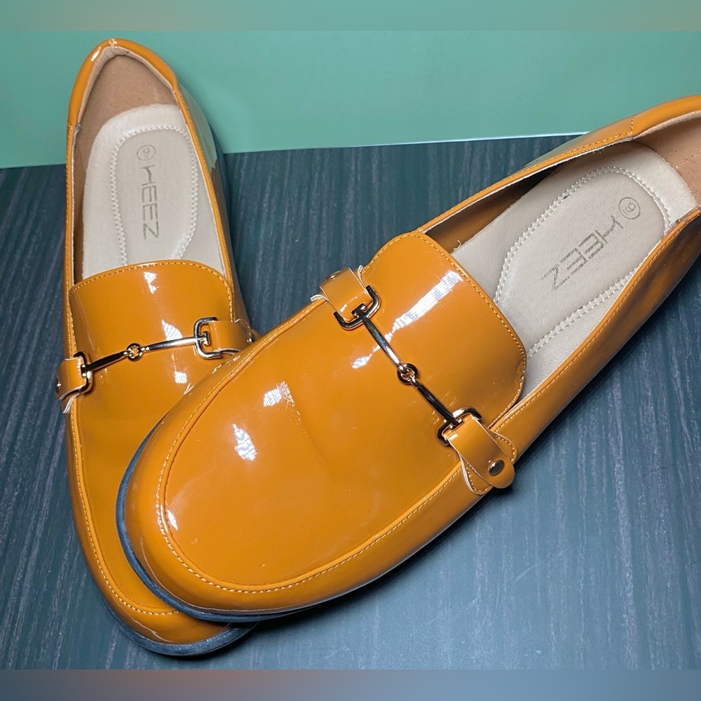 HEEZ Shoes Slip‎ On Loafers Flat Casual Comfort Work Womens Shoe Size 9